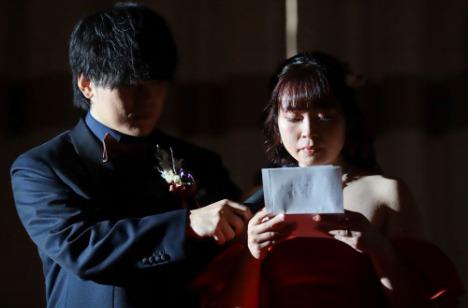 家族に感謝と成長を伝える場としての結婚式の披露宴画像