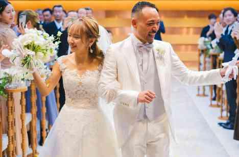 ゲストの方々にとっても思い出に残る結婚式の挙式画像