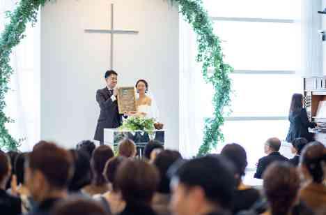 roughでlaughなWeddingの挙式画像