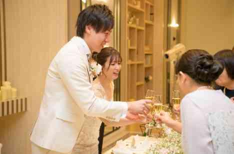 アットホームウェディング！みんなで創りあげた結婚式の挙式画像