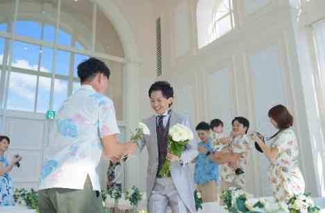 ご親族と過ごす心温まるWedding♡の挙式画像