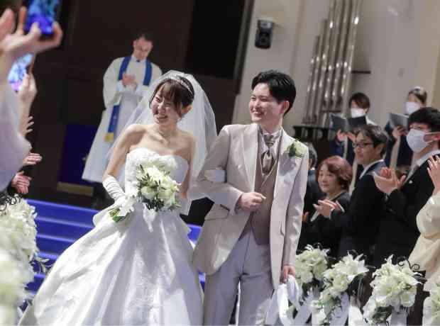 "アットホーム"がテーマな笑顔溢れるご結婚式の挙式実例画像