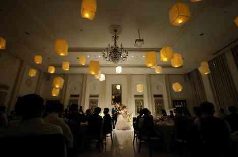 特別な空間☆Night Weddingの披露宴画像
