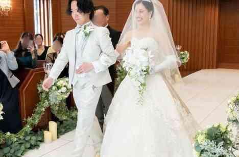 アットホームでみんなが楽しめる結婚式の挙式画像
