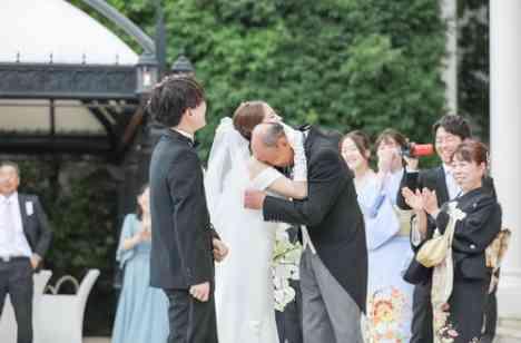 陽だまりのような温かさを感じられる結婚式の準備・打ち合わせ画像