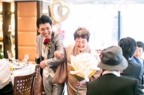 こだわりの空間で華やかな結婚式をの披露宴画像