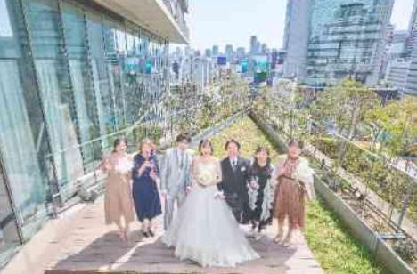 ご家族様だけのアットホームな挙式会食の演出画像