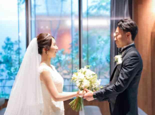 想いを形に、そしてゲストと笑顔溢れる瞬間もの挙式実例画像