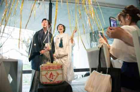 新婦こだわりのサプライズが実現した笑顔あふれる一日の演出画像