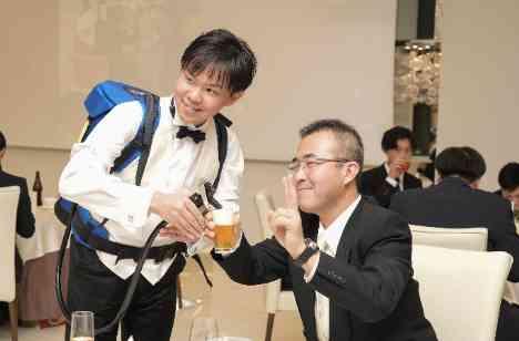 新郎新婦お二人で披露するピアノの生演奏♪の披露宴画像