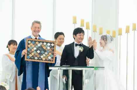 お二人の想いが詰まったおもてなし溢れる結婚式の挙式画像