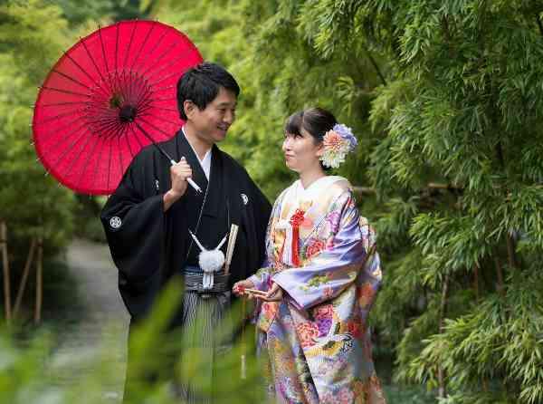 和と洋の魅力を存分にの挙式実例画像