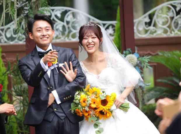 ガーデンウェディングでアットホームな結婚式の挙式実例画像