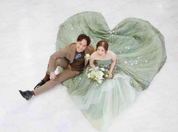 5月に雪を積もらせて！スノーボーダー婚♪の挙式実例画像