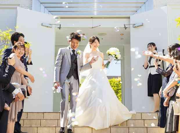 想いをカタチに♡ふたりもゲストのHAPPYな結婚式の挙式実例画像