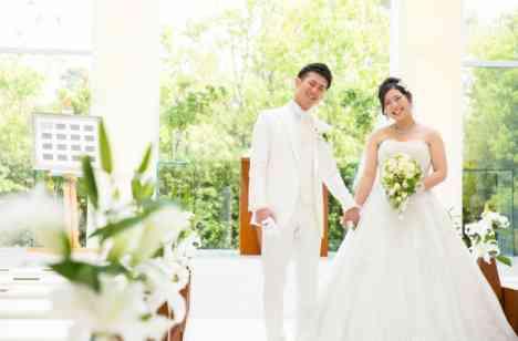 ふたりらしいアットホームWEDDING♪の挙式画像