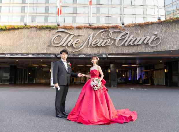 特別なホテルで、美味しいお料理と美景が彩る結婚式の挙式実例画像