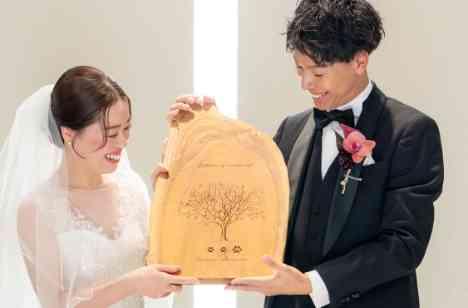 ナチュラルな空間で過ごす 自然体な結婚式の挙式画像