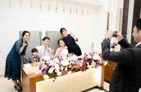 憧れの結婚式場で、感謝を伝える一日にの披露宴画像