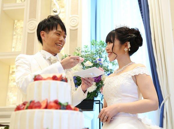 ゲストとの距離感を大切に、和やかに過ごす一日の挙式実例画像