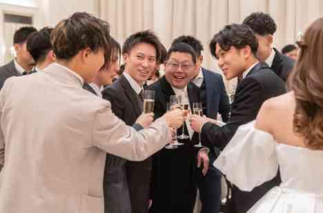 一人ひとりが主役で楽しめる明るい結婚式の披露宴画像