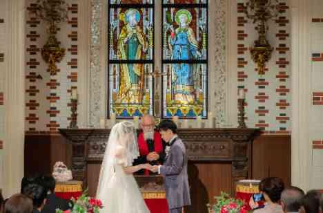 お二人らしさ全開笑顔あふれる結婚式！の挙式画像