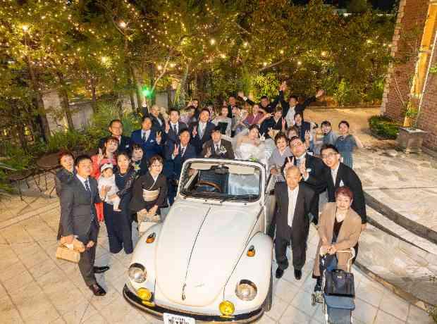 笑顔溢れるnight wedding ☆彡の挙式実例画像