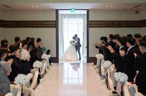 大切なゲストと過ごす、家族3人の原点となる1日の挙式画像