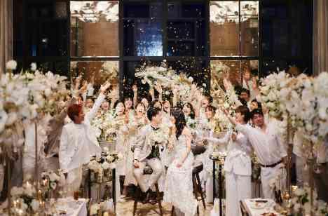 フォトジェニック！華麗な世界観の結婚式の演出画像
