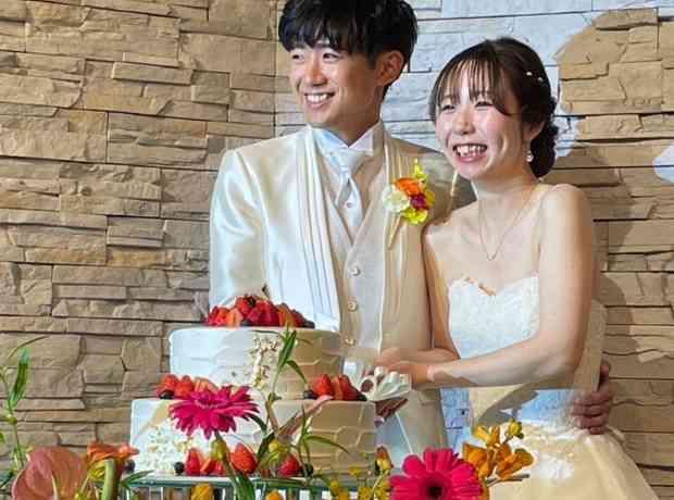 オシャレ春っぽ可愛さも取り入れたアットホーム結婚式の挙式実例画像