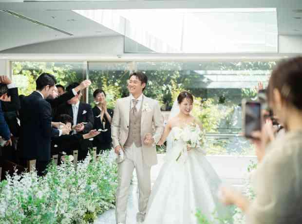 おふたりの好きなものを詰め込んだ結婚式の挙式実例画像