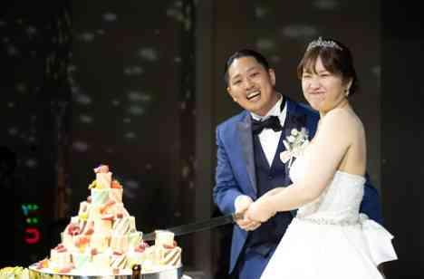 私らしさが詰まったゲスト全員参加型の結婚式の披露宴画像