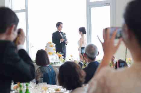お互いのことゲストのことをもっと好きになる結婚式の披露宴画像