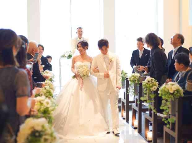 おふたりの好きを詰め込んだWeddingの挙式実例画像
