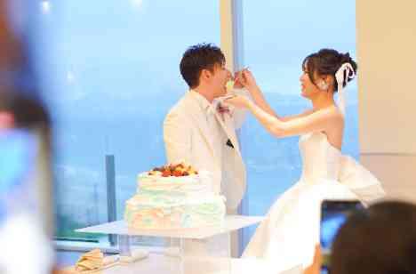 おふたりの好きを詰め込んだWeddingの披露宴画像