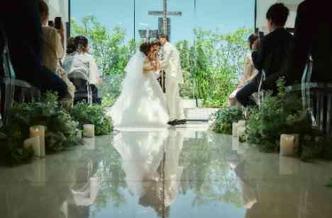 お子様と愛犬と一緒に Family Weddingの挙式画像