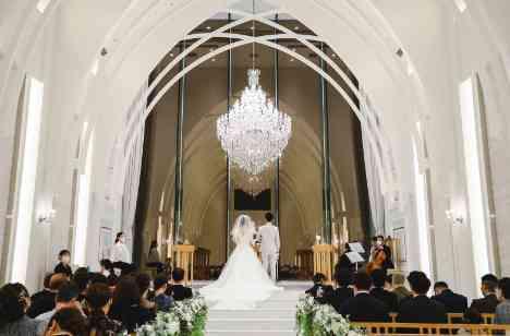 お二人もゲストもワクワクできる結婚式の挙式画像