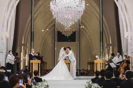 お二人もゲストもワクワクできる結婚式の披露宴画像