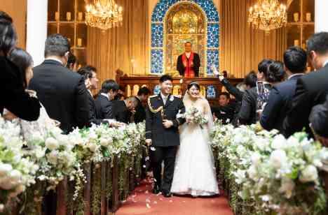 【祝福と愛の詰まった結婚式】文化財貸切ウェディングの挙式画像