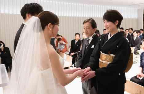 緑いっぱいのガーデン付迎賓館で過ごす一日の挙式画像
