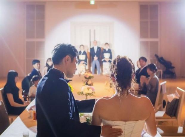 【13名party】アットホームな結婚式の挙式実例画像