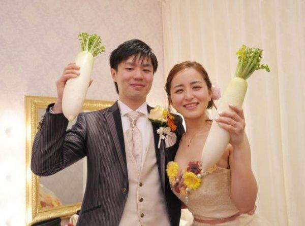 愛溢れるウェディングパーティーの挙式実例画像