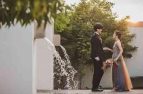 【90名】ウエディングプロデューサーの結婚式の披露宴画像