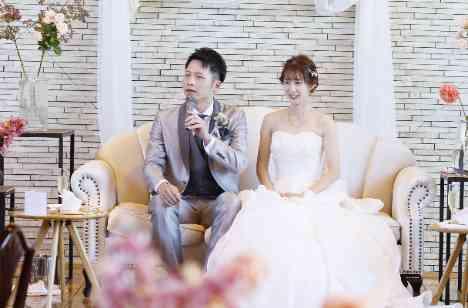 おふたりの想いがたくさん詰まった結婚式の披露宴画像