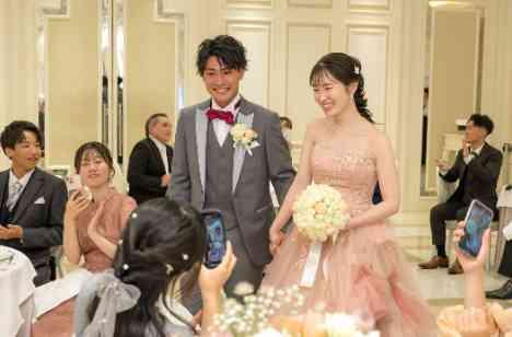 おふたりの優しさが溢れるアットホームな結婚式の披露宴画像