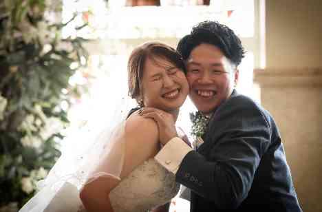 お2人らしいオリジナリティ溢れる結婚式の挙式画像