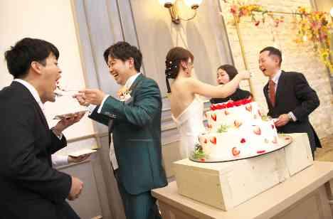 SMILE WEDDING PARTYの披露宴画像