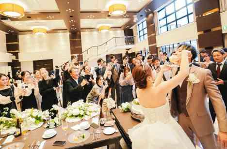 感謝と笑顔にあふれた結婚式はふたりの一生の思い出の披露宴画像
