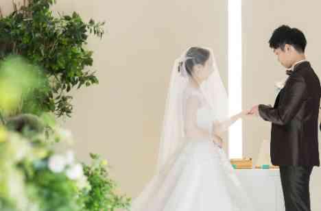 リングBOXでサプライズ！〜アットホームな結婚式〜の挙式画像