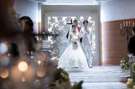 みんなで楽しめるゲストファーストな結婚式の挙式画像
